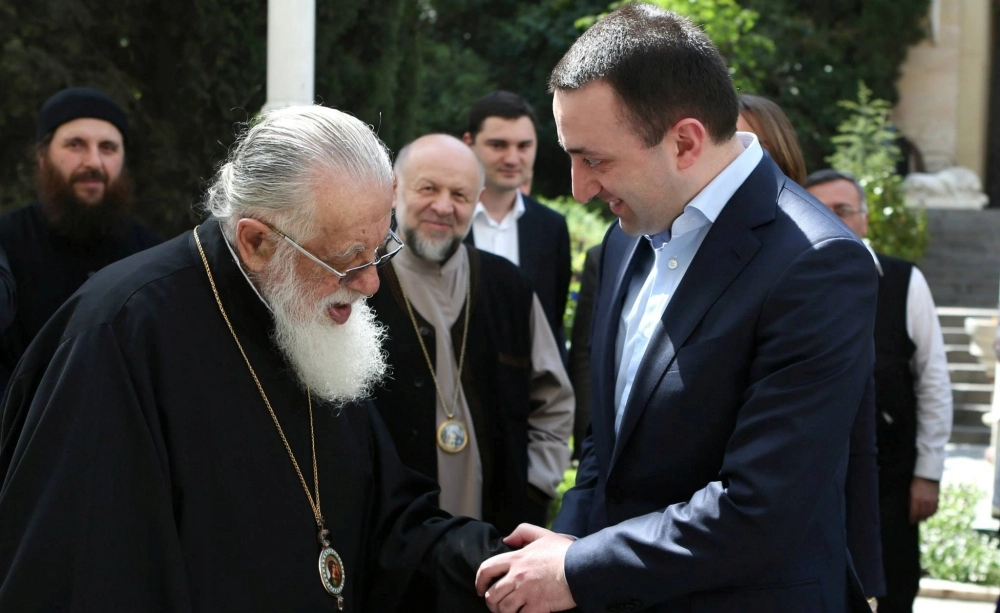 პატრიარქმა ირაკლი ღარიბაშვილს წმინდა გიორგის ხატი უსახსოვრა 