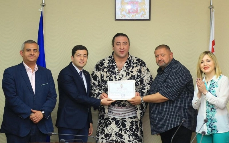 ტოჩინოშინს მცხეთის საპატიო მოქალაქეობა მიენიჭა