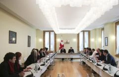 კახა კოჟორიძე და გიორგი კვერენჩხილაძე მოწმეთა დაკითხვის წესთან დაკავშირებით არასამთავრობო ორგანიზაციებს შეხვდნენ 