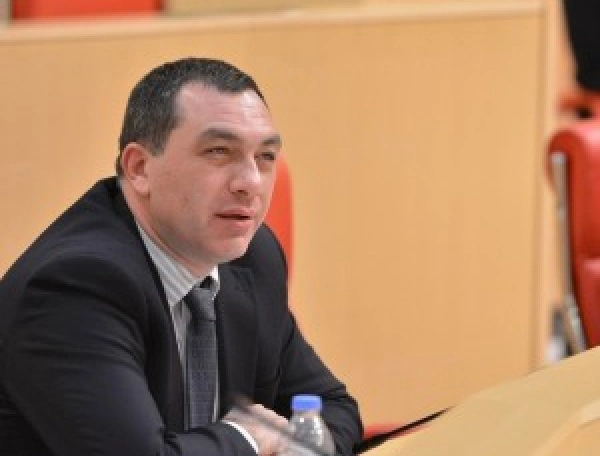თქვენ გყავთ ბატონი ვოლსკი, ცეკა-ს ინსტრუქტორი - გიგა ბოკერია უმრავლესობას