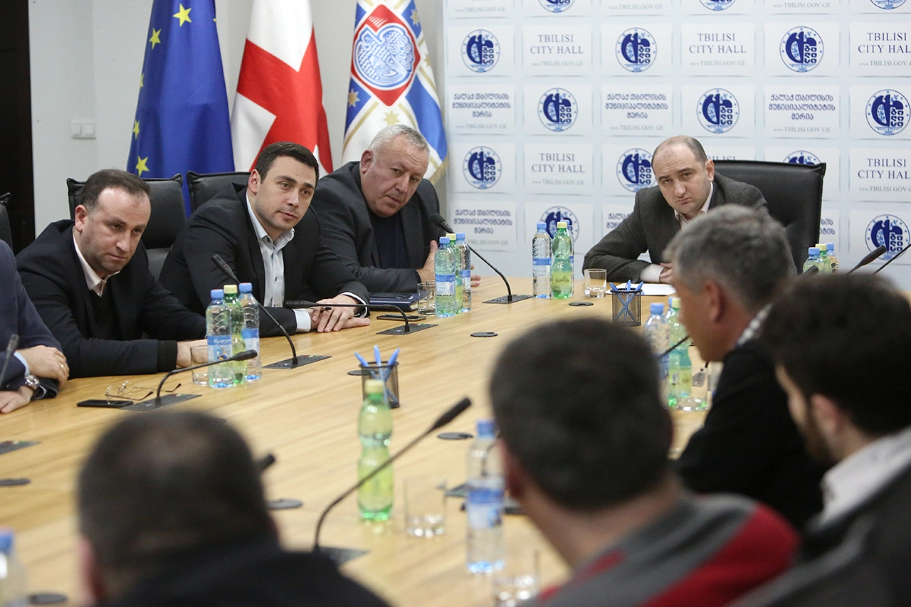  თბილისის მერიაში ტაქსის სერვისის დარეგულირებისთვის სპეციალური ჯგუფი შეიქმნება