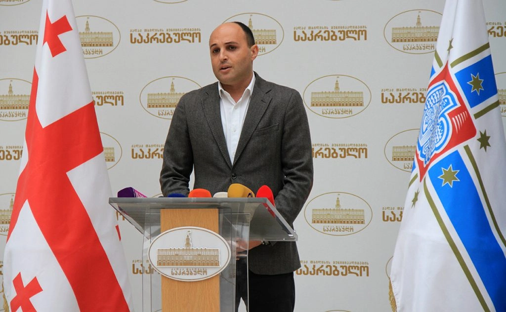 ვითხოვთ, "ნაციონალურ მოძრაობაში" ჩატარდეს თავმჯდომარის ახალი არჩევნები - ირაკლი ნადირაძე