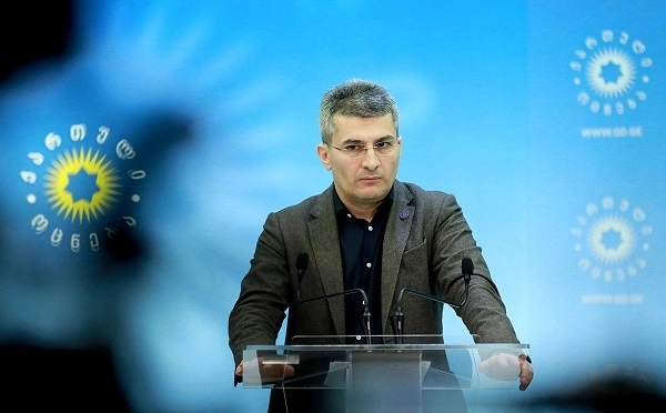 სააკაშვილის საკითხი დღის წესრიგიდან რომ არ მოიხსნას, თურმე მილიონობით დოლარი იხარჯება - მდინარაძე