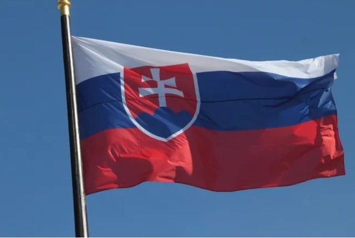 სლოვაკეთი რუსეთის საელჩოს 3 თანამშრომელს აძევებს