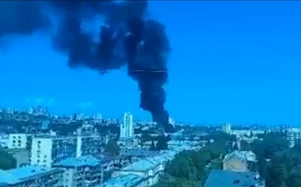 ისანში ძლიერი ხანძარია