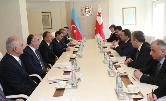 „ჩვენ ერთობლივად განვახორციელებთ იმ პროექტებს, რომლებიც დაწყებული გვაქვს“ - ილჰამ ალიევი