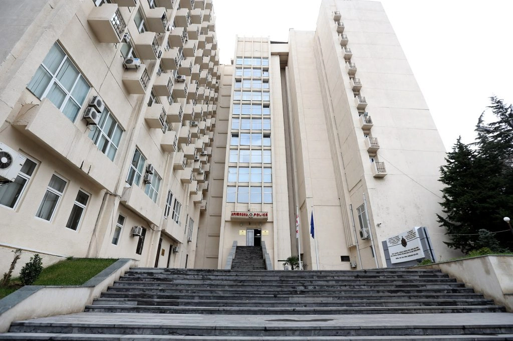  ხორავას ქუჩაზე მომხდარი მკვლელობის საქმეზე დაკავებულს ბრალი უკვე წაუყენეს