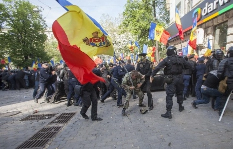 კიშინიოვში პოლიციელებსა და დემონსტრანტებს შორის შეტაკების შედეგად 14 ადამიანი დაშავდა
