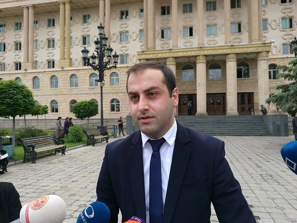  მოწმის მტკიცებით, გიორგი მამალაძემ მას პატრიარქის სამკურნალოდ 7000 ევრო სთხოვა - პროკურორი