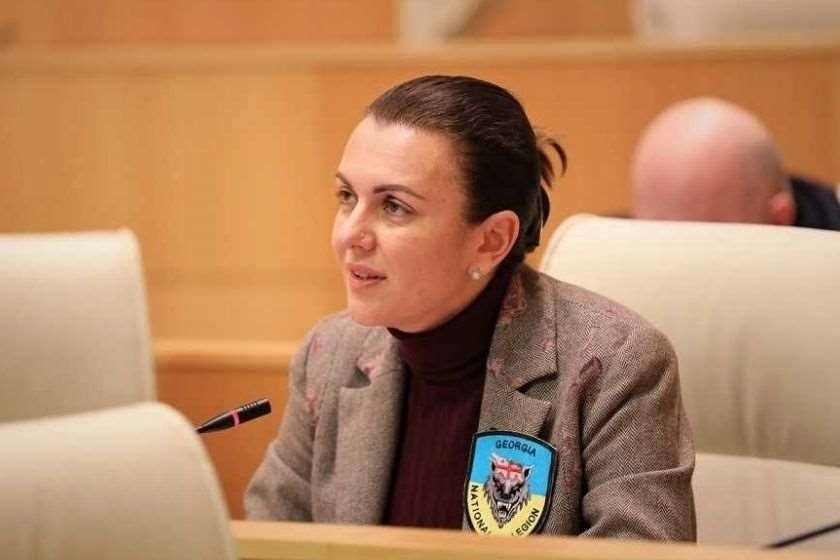 ნონა მამულაშვილი „ნაციონალური მოძრაობის“ თავმჯდომარის არჩევნებში მონაწილეობას მიიღებს 