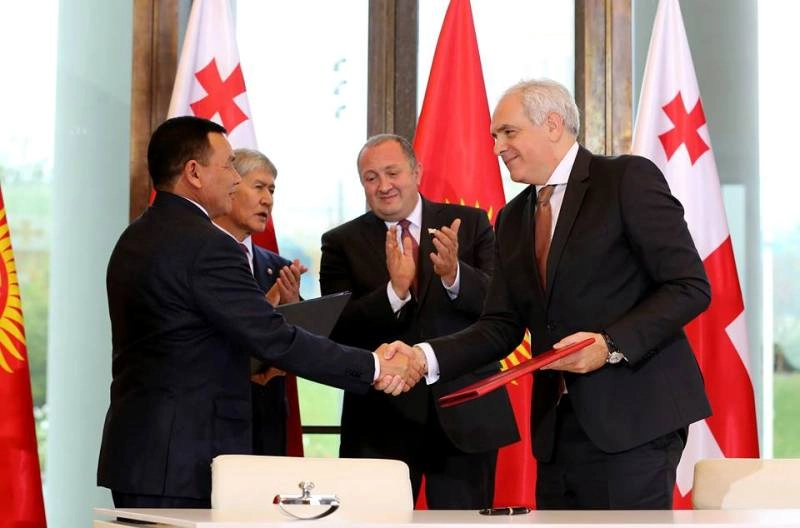 გიორგი მღებრიშვილმა ყირგიზეთის ძალოვანი უწყებების მინისტრებთან ურთიერთგაგების სამი მემორანდუმი გააფორმა