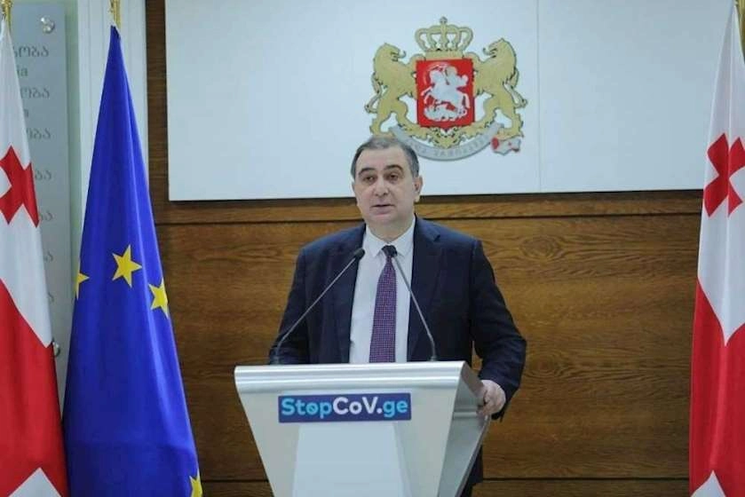 4 ოქტომბრიდან, იმ ქალაქებსა და სოფლებში, სადაც ინფიცირების მაჩვენებელი 4%-ზე ქვემოთ იქნება, სწავლა დასწრებულ ფორმატში გაგრძელდება 