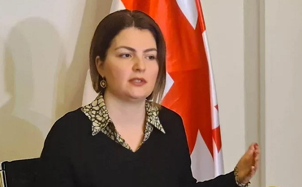 არქივი ინახავს პუტინის პრესკონფერენციებს, სადაც მან აგენტების კანონის დაინიცირებისას თქვა, თითქოს მას უნდა უზრუნველეყო გამჭვირვალობა, ცხადია, რა იყო რუსეთში მისი ამოცანა - იგივე ამოცანა აქვს რუსულ კანონს საქართველოში - ანა ნაცვლიშვილი