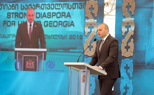 საზღვარგარეთ მცხოვრები თითოეული მშობელი, რომელიც ცდილობს თავისი შვილი აღზარდოს ქართული ტრადიციებით, ჩვენი თანამედროვეობის გმირია - მამუკა ბახტაძე
