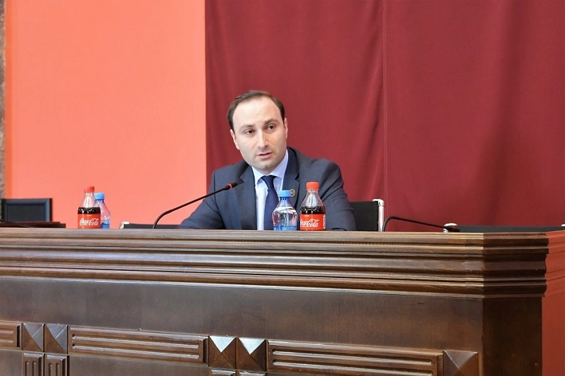 იურიდიულ საკითხთა კომიტეტმა უზენაესი სასამართლოს მოსამართლეობის 14 კანდიდატს დაუჭირა მხარი