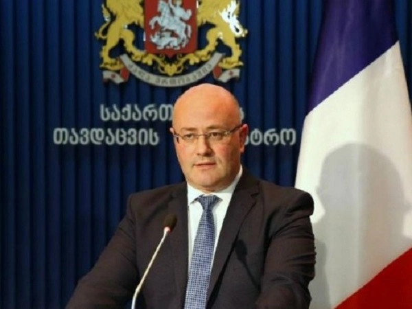 ლევან იზორია საფრანგეთს ეწვევა