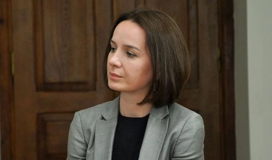 თამარ სანიკიძე განათლების კომიტეტის თავმჯდომარესთან დახურულ შეხვედრას მართავს
