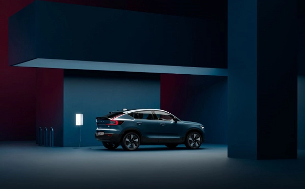 Volvo C40 Recharge - სრულად ელექტრიფიცირებული ქროსოვერი „ვოლვო ქარ საქართველოს“ შოურუმშია
