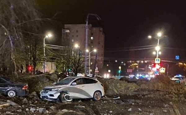 ბელგოროდში აფეთქების მიზეზი რუსული სუ-34-ის ბომბი გახდა, რომელიც თვითმფრინავს ჩამოუვარდა