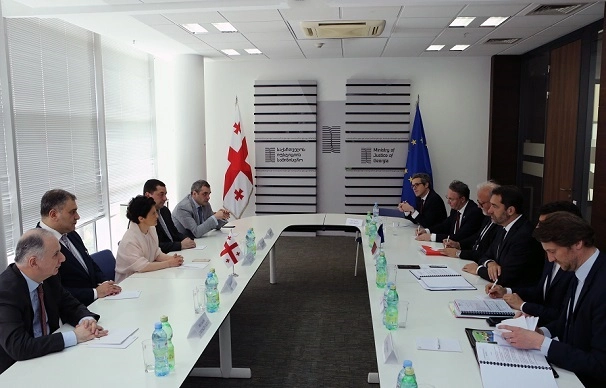  თეა წულუკიანმა საფრანგეთის შს მინისტრთან უვიზო მიმოსვლასთან დაკავშირებული საკითხები განიხილა