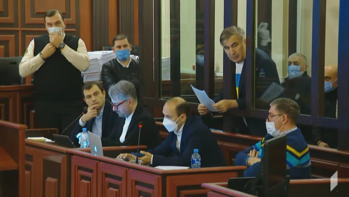 7 ნოემბრის საქმეზე მიხეილ სააკაშვილის სასამართლო პროცესი მიმდინარეობს
