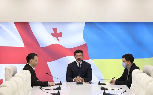 მხარს ვუჭერთ უკრაინელ ხალხს და მათ სურვილს, იცხოვრონ მშვიდობიან ქვეყანაში - კახა კალაძე