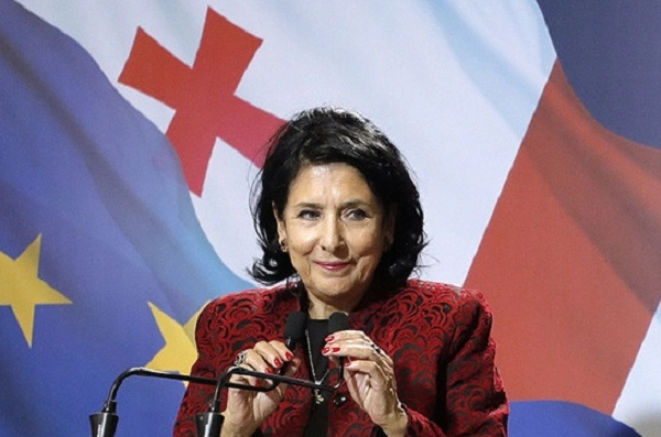ეს დღე დარჩება ისტორიაში, როგორც პირველი ქალი პრეზიდენტის ინაუგურაცია  - სალომე ზურაბიშვილი 