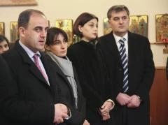 პრეზიდენტის მრჩეველი სოფიო შამანიდი ქრისტეშობის სადღესასწაულო მესას თბილისის კათოლიკურ ეკლესიაში დაესწრო