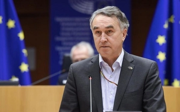 ძალიან მომწონს, რომ ევროკავშირის დროშები ფრიალებს საქართველოს დედაქალაქში, მჯერა, ქართველი ხალხი და მათი ევროპული მისწრაფება გაიმარჯვებს - პეტრას აუსტრევიჩუსი 