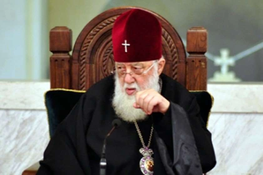 ჩვენც ვლოცულობთ მისთვის, მისი უკვდავი სულისათვის - პატრიარქი ლექსო ლაშქარავას ოჯახს სამძიმარს უცხადებს 