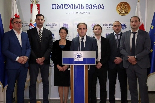 დავით ნარმანიამ  საქალაქო სამსახურების უფროსებისა და ვაკის რაიონის გამგებლის კანდიდატურები წარადგინა