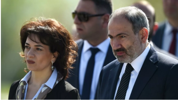 სომეხ ქალთა სამხედრო დანაყოფი ყარაბაღში საბრძოლველად მზად არის - ანა აკოფიანი