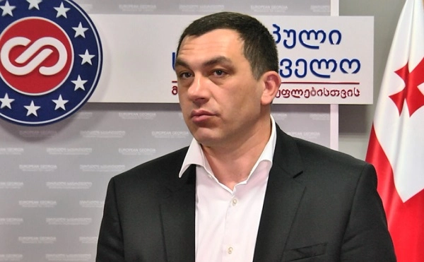  გიგა ბოკერია მაჟორიტარად ფოთი-ხობი-სენაკის ოლქში იყრის კენჭს