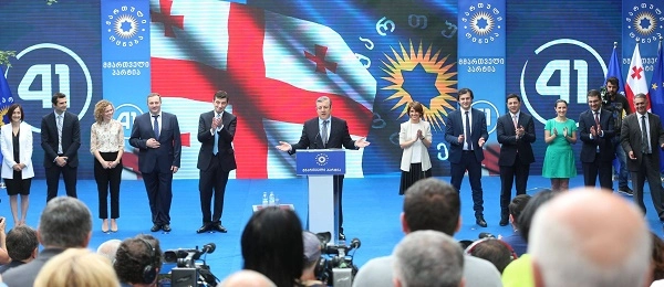 გიორგი კვირიკაშვილმა საზოგადოებას მომავალი  საპარლამენტო გუნდის ახალი შემადგენლობა წარუდგინა.