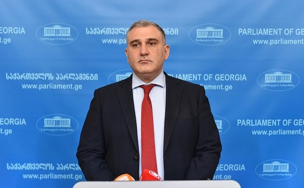 ერთ კონტექსტში, სააკაშვილის, გვარამიას და ბიძინა ივანიშვილის მოხსენიება, პოლიტიკური უმსგავსობაა - მიხეილ სარჯველაძე