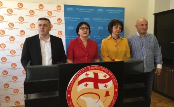  სექტემბრიდან ,,პატრიოტთა ალიანსი" რუსს დეპუტატებს ყოველთვიურად შეხვდება