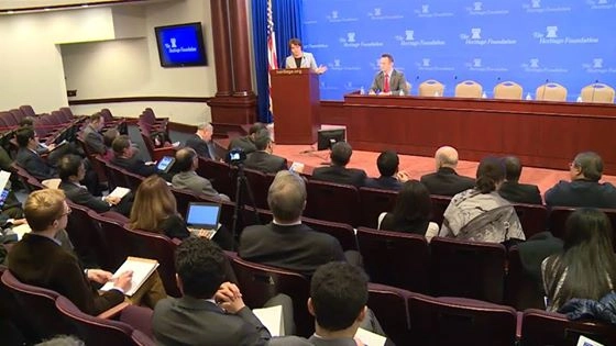 თავდაცვის მინისტრი „ჰერიტიჯის ფონდში“