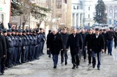 გარდაცვლილი პოლიციელები საპატიო ყარაულით დაკრძალეს