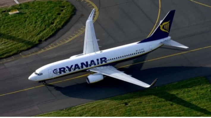 Ryanair-ი თბილისის მიმართულებით პირველ, რეგულარულ რეისს დღეს შეასრულებს