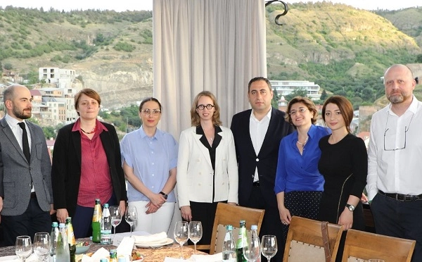 სასიამოვნოა ოპოზიციის მხრიდან ევროატლანტიკური ინტეგრაციის მხარდამჭერი ძალისხმევის ხილვა - აშშ-ის საელჩო