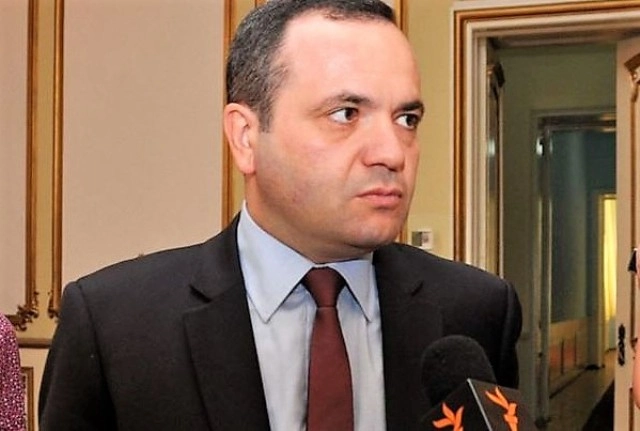 ჯანდაცვის მინისტრის კლინიკებისადმი ახალი მიდგომა პაციენტების მიერ ჯიბიდან გადასახადების ზრდაში აისახება - ზურაბ ჭიაბერაშვილი