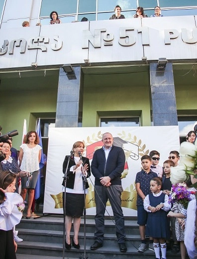გიორგი მარგველაშვილმა ახალი სასწავლო წლის დაწყება მოსწავლეებსა და პედაგოგებს 51-ე საჯარო სკოლიდან მიულოცა