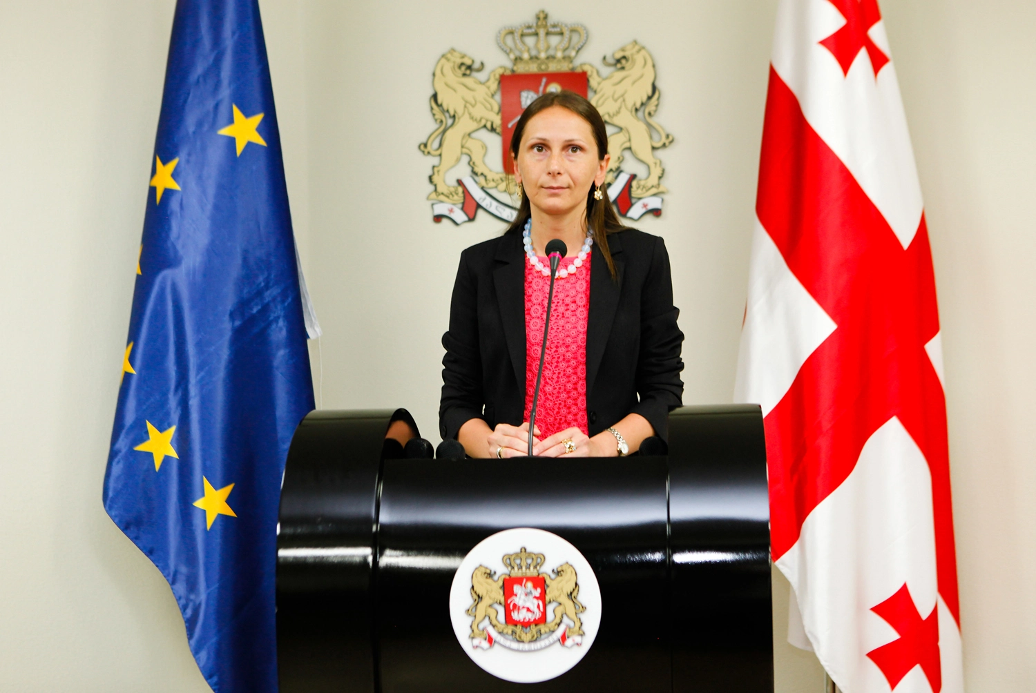გაერთიანებული სამინისტროების სახელებში სიტყვები "სასჯელაღსრულება", "მეცნიერება" და "ძეგლთა დაცვა" აღარ იქნება გამოყენებული