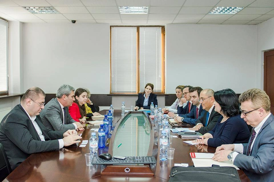 EBRD-ის კავკასიის რეგიონულ დირექტორი გიგლა აგულაშვილს შეხვდა
