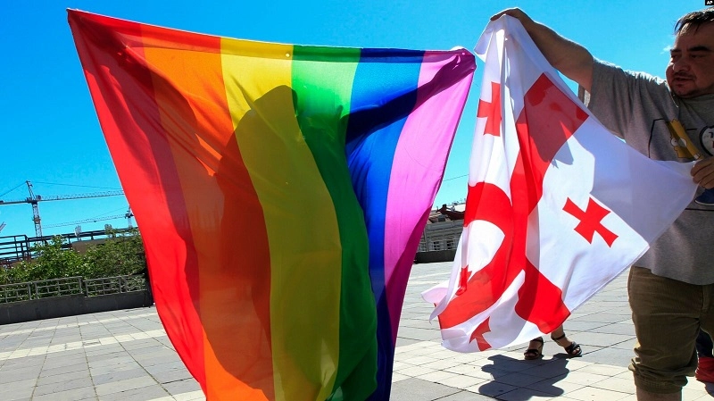 LGBT ადამიანები საქართველოში კვლავ განიცდიან დისკრიმინაციას, შევიწროებასა და არიან ძალადობის მსხვერპლნი - Human Rights Watch-ი