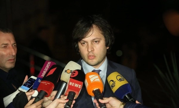 ვიღაც ხოშტარია შიმშილობს იმისთვის, რომ სააკაშვილმა არ იშიმშილოს, ეს სრული ნონსენსი და კომიკური ჟანრია - კობახიძე