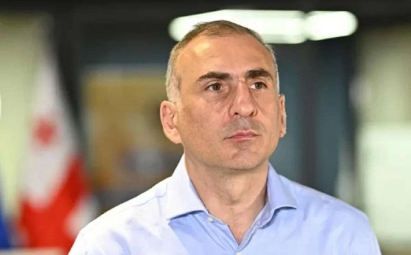 თუ კუპრაძე გახდება მერი, ამათ ხომ „გაედოთ“ ბაირამ-დუდუკში, მეორე დღეს კუპრაძე იტყვის, აბა, მიდი, გაფიცვების ორგანიზება, ბრძოლა - ალეკო ელისაშვილი