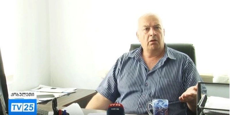 დავნიშნე დიახ, არა შენს ცოლისძმას ხომ არ დავნიშნავდი - ქობულეთის სანდასუფთავების სამსახურის დირექტორმა სამსახურში ძმა და ცოლისძმა დაასაქმა | ვიდეო