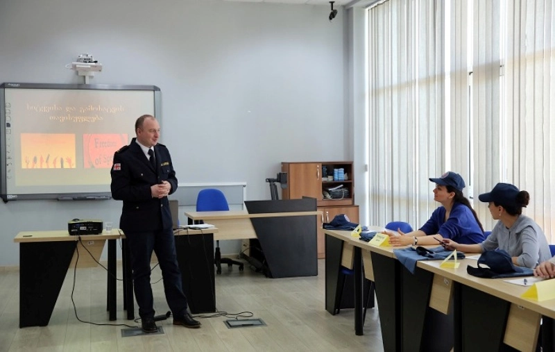  შსს-ს აკადემიაში მედიის წარმომადგენლებისთვის საპოლიციო საქმიანობის საკითხებზე სემინარი დაიწყო