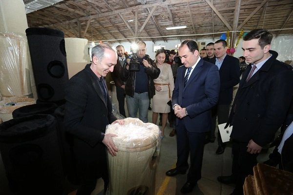 დიმიტრი ქუმსიშვილმა სახელმწიფო პროგრამით „აწარმოე საქართველოში“ დაფინანსებული საწარმო დაათვალიერა